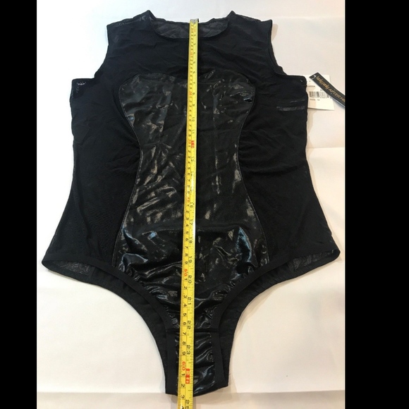 NWT Hanky Panky Love Me Back Slick Mesh Bodysuit in Black [SZ Medium‎ ] - Picture 6 of 9